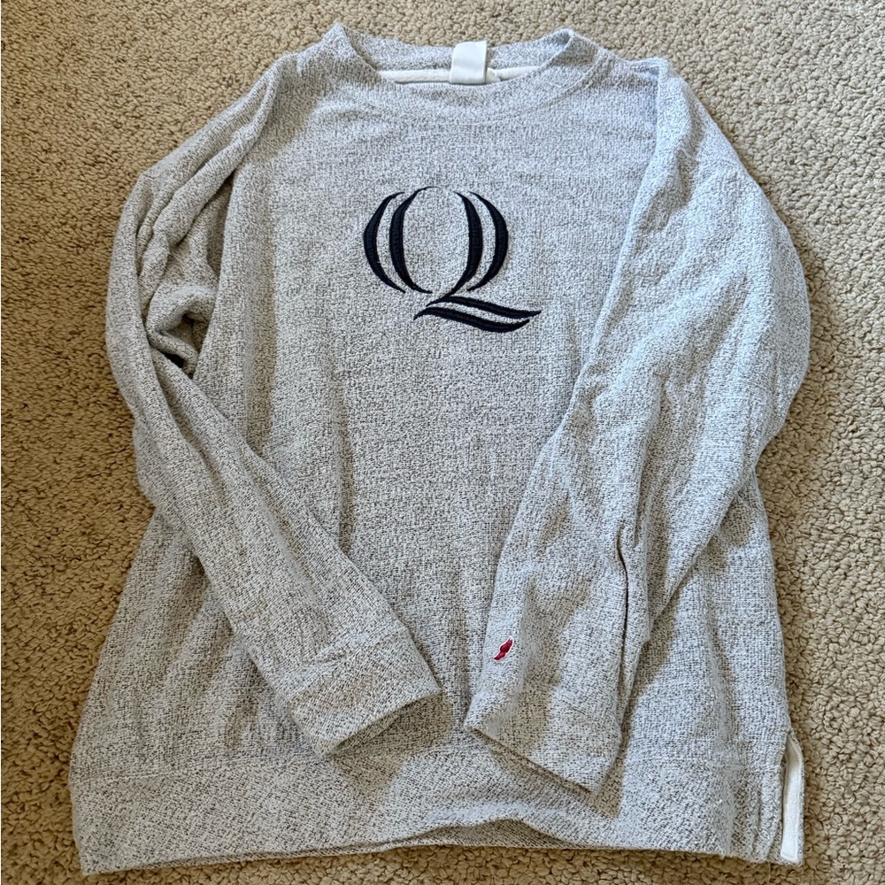 Gray knit sweatshirt- Quinnipiac